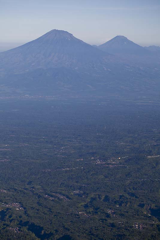 4 - Gunung Merapi 